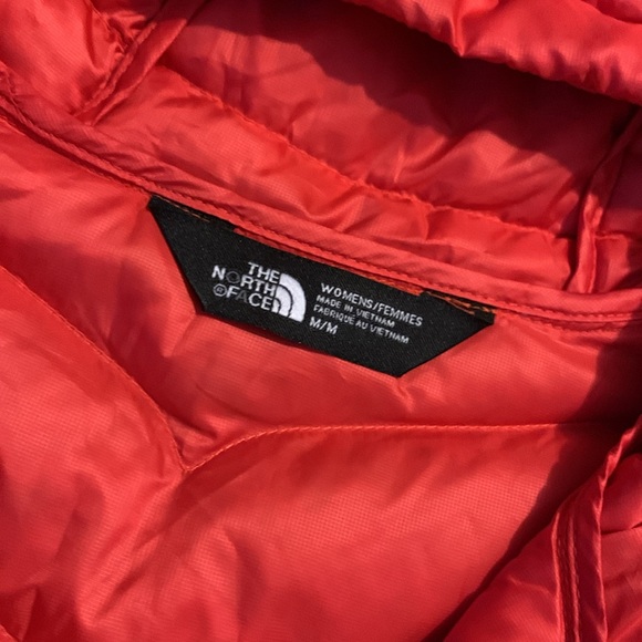 NWT The North Face Trevail Parka, Medium - Picture 3 of 11